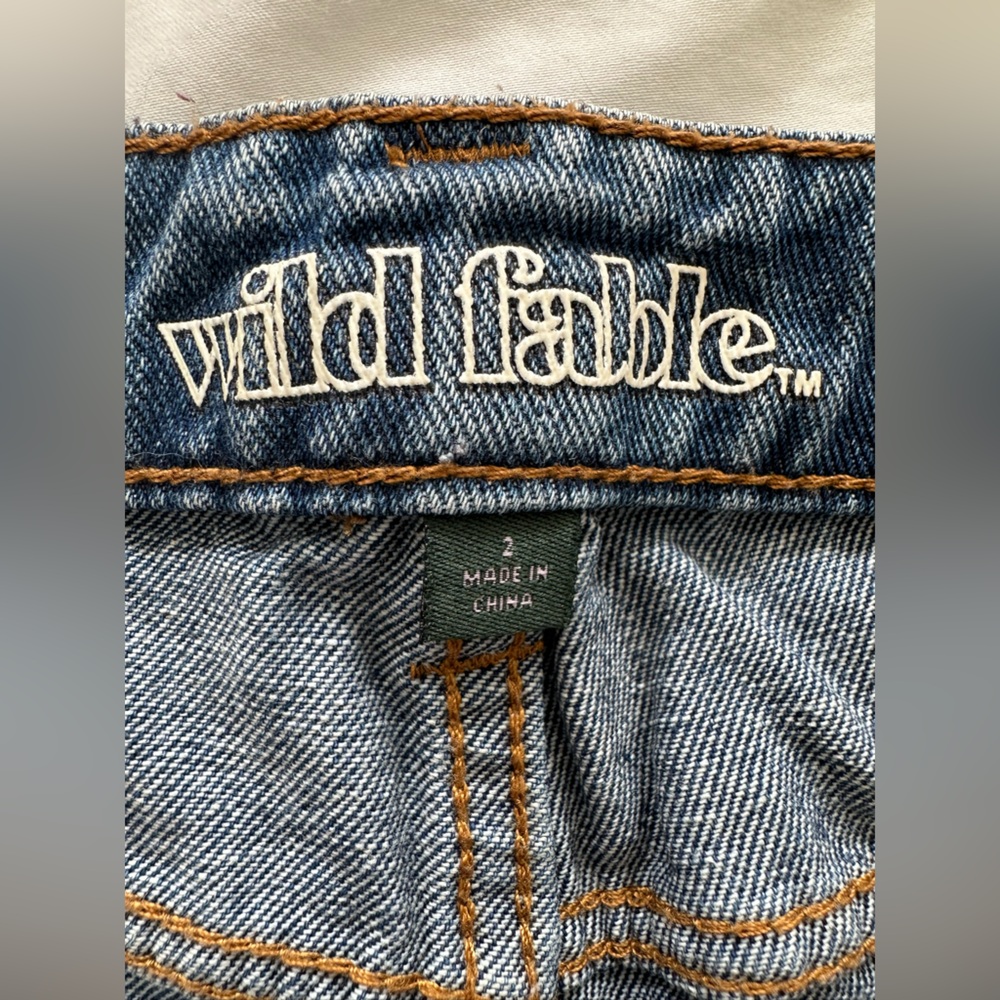 Wild Fable Distressed High Rise Denim Shorts - Size 2 - Picture 4 of 4